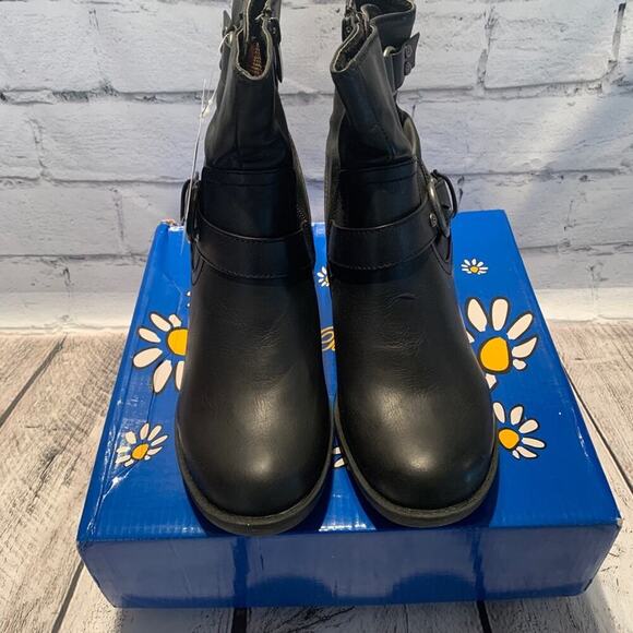 DE BLOSSOM COLLECTION Women's NWT Hoshi-2 Black Ankle Boot / Size: 7.5 - Picture 3 of 10